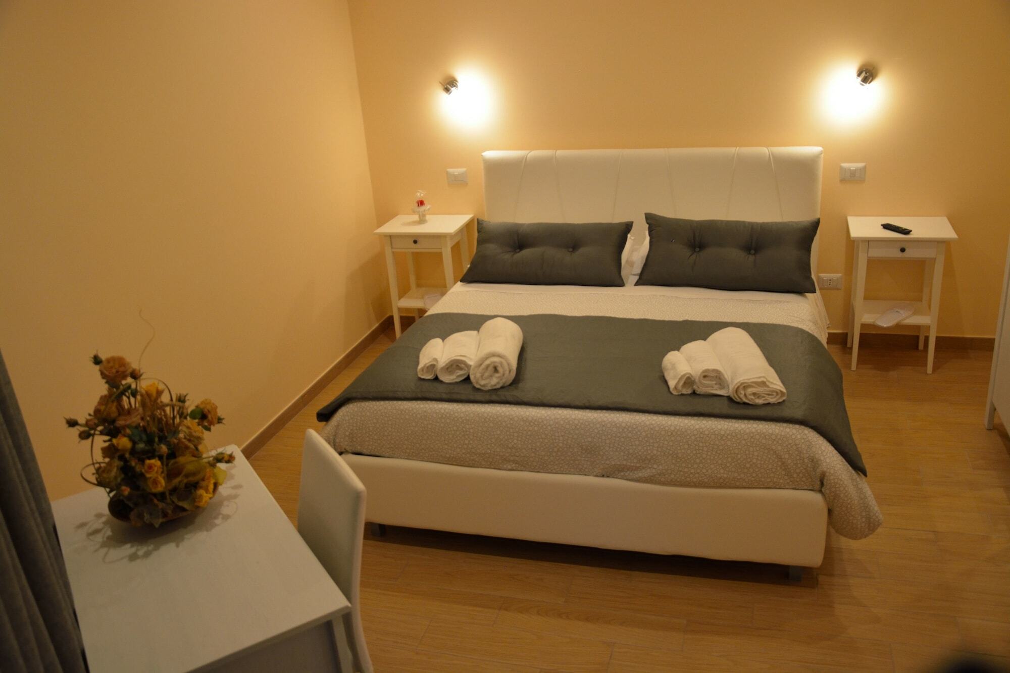 B&B "Croce Nivera" Vibo Valentia Dış mekan fotoğraf